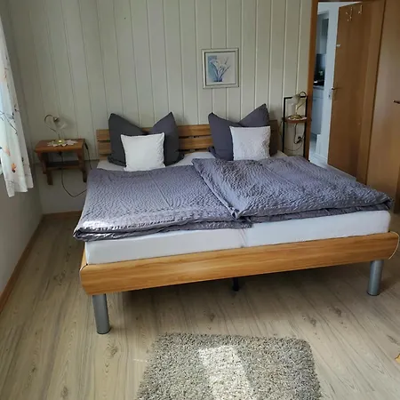 Vendégház Gaestehaus Tepel 4*