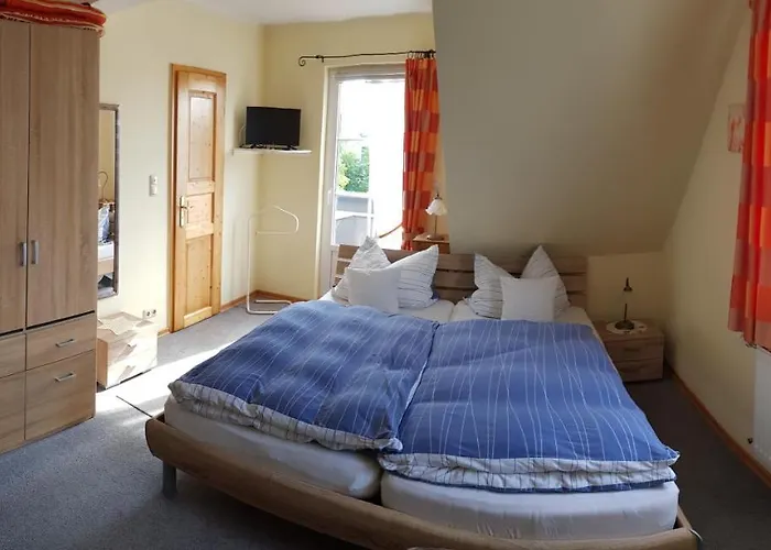 Pensionat Gaestehaus Tepel 4*